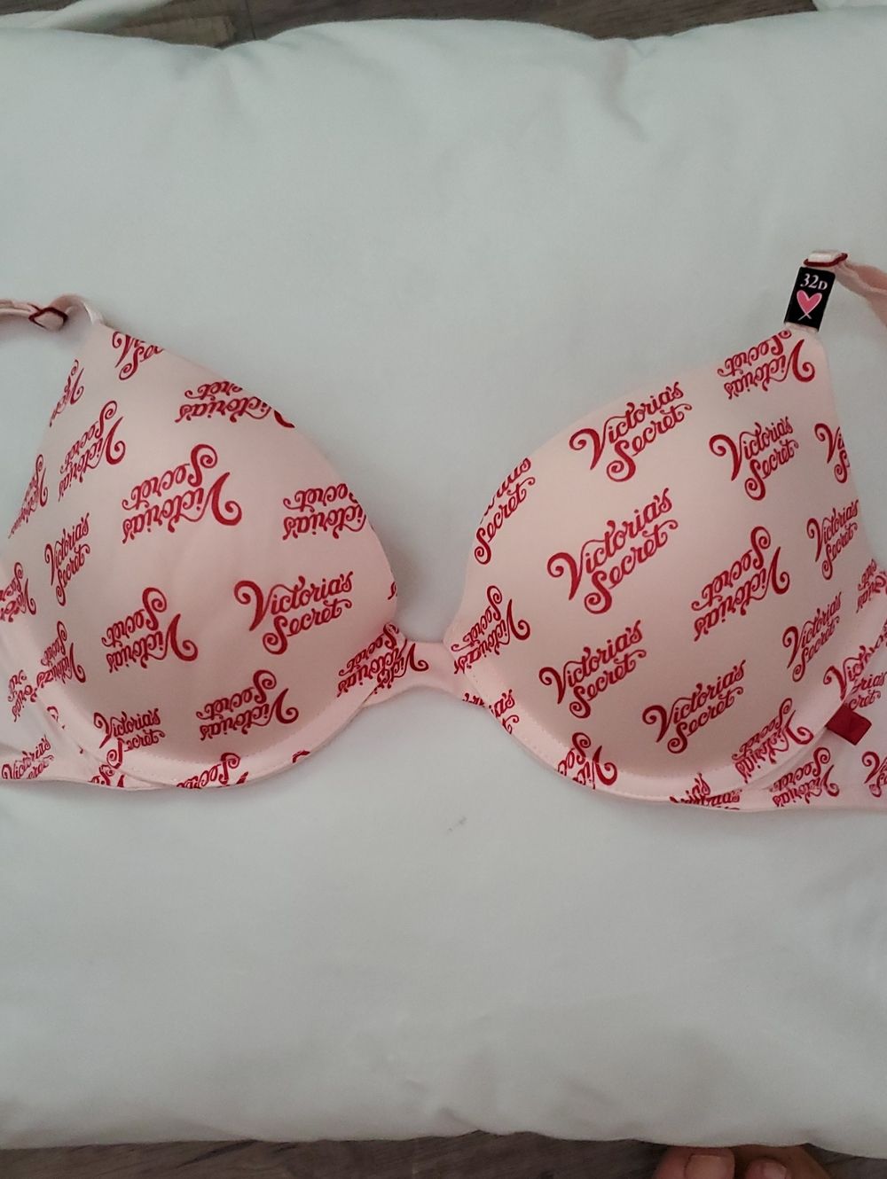 Victoria's Secret Pink Push Up Bra with Red Logo Print Brand New